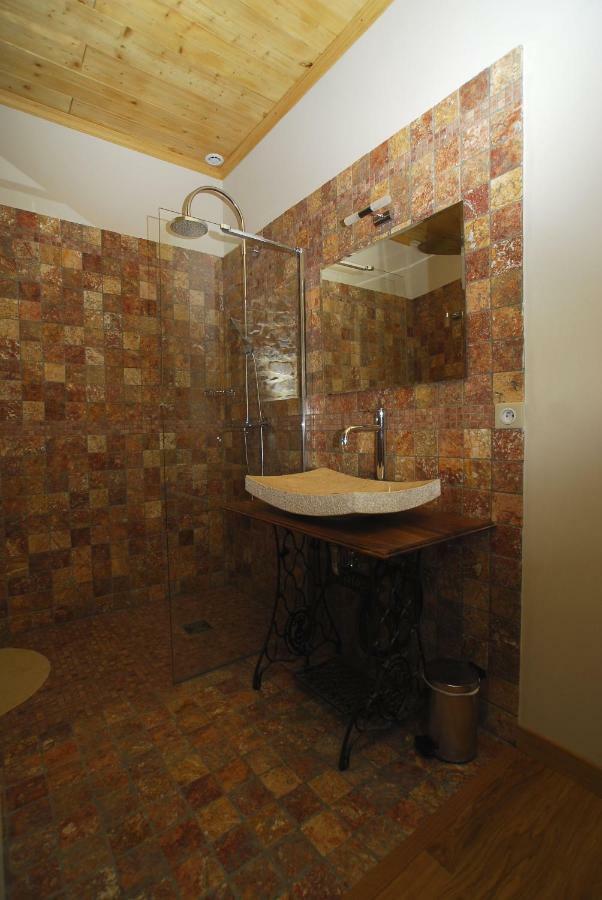 Le Coing Des Vignes Bed & Breakfast Mauressargues Bagian luar foto